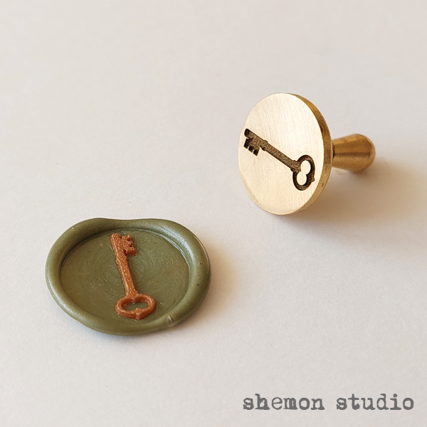 مهر برنجی طرح کلید