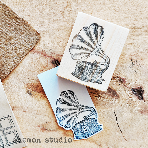 مهر چوبی طرح گرامافون